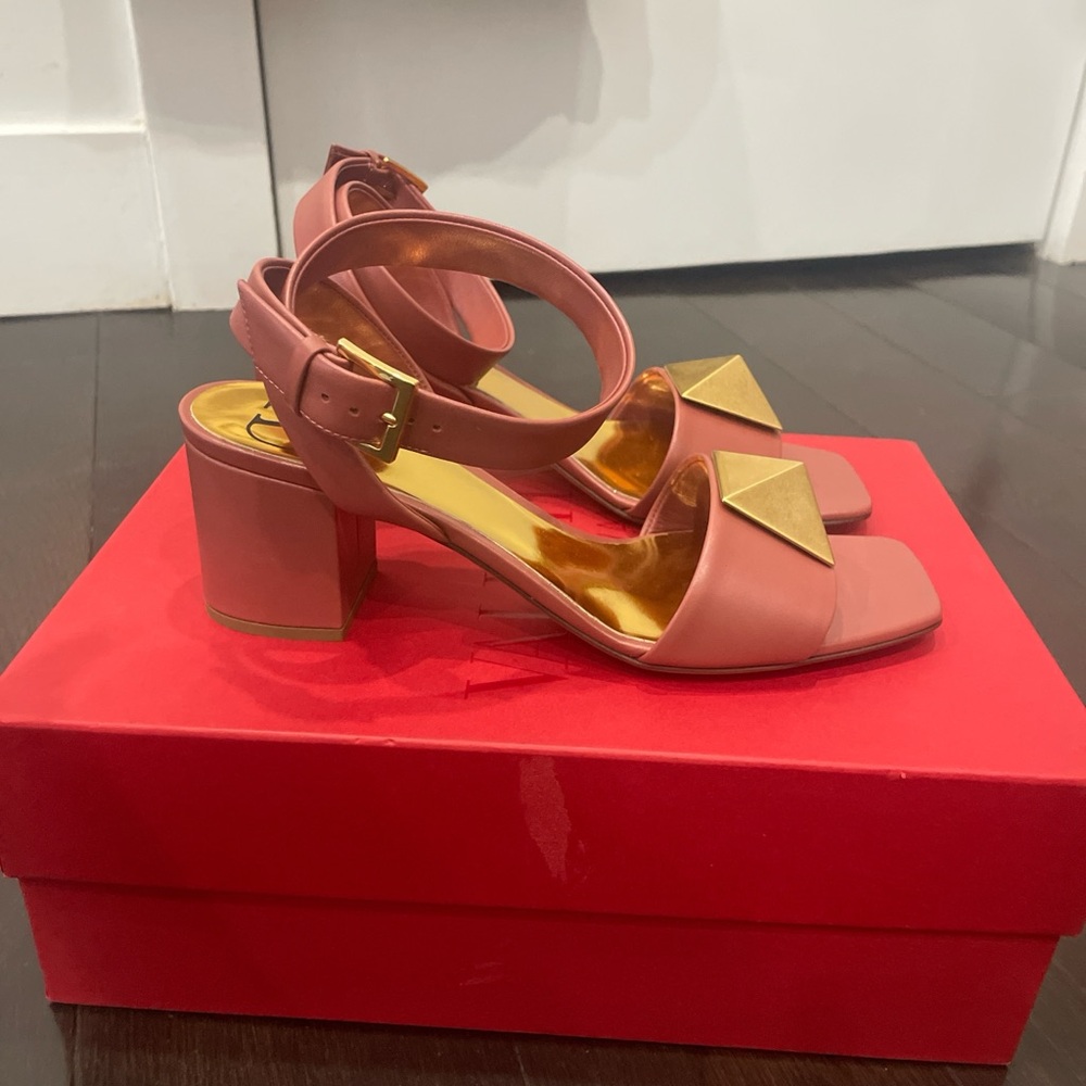 VALENTINO GARAVANI Calfskin One Stud Ankle Strap 60mm Sandals
